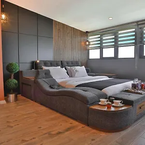 4* شقة فندقية سويت هوم سويت